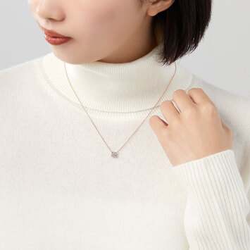 【ととさま専用】ヴァンドーム青山 カローラネックレス&ピアス GPAN009740DI ダイヤモンド ネックレス｜ネックレス｜ヴイエー
