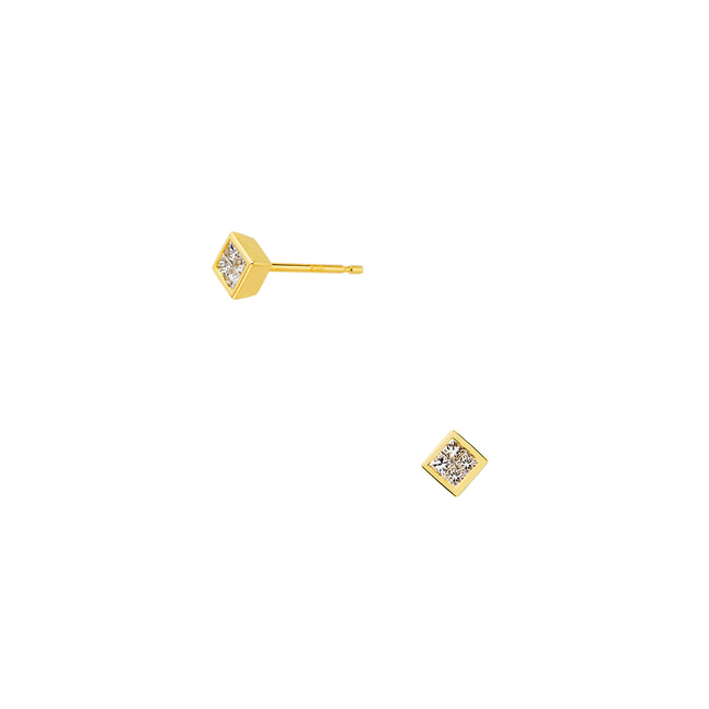 ダイヤモンド プリンセス ピアス