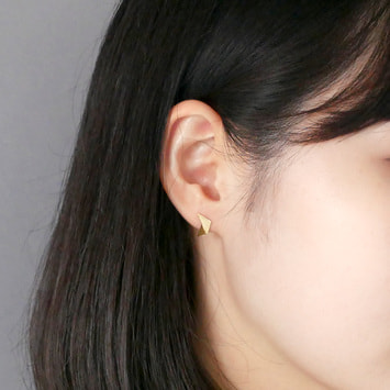 ゴールド ピアス(AGVA1575__YG)|ピアス|ヴァンドーム青山 ゴールド ピアス(AGVA1575__YG)|ピアス|ヴァンドーム青山