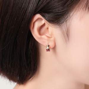 AGVA1576__GN ガーネット ピアス｜ピアス｜ヴァンドーム青山（Vendome