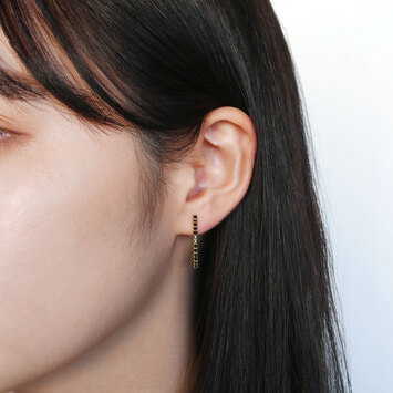 ブラックカルセドニー ピアス（AGVA1579__OC）｜ピアス｜ヴァン
