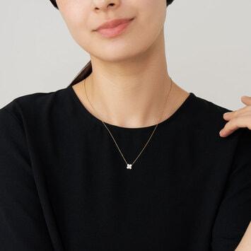 【ととさま専用】ヴァンドーム青山 カローラネックレス&ピアス AGAN634545DI ダイヤモンド カローラ ネックレス 0.50ct