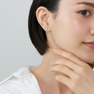 APVA2264__DI ダイヤモンド キャトル ピアス｜ピアス｜ヴァンドーム
