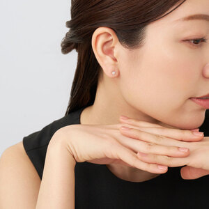 APVA2335__DI ダイヤモンド ピアス｜ピアス｜ヴァンドーム青山