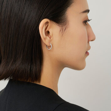 APVA2418__DI ダイヤモンド オーバルピアス｜ピアス｜ヴァンドーム青山