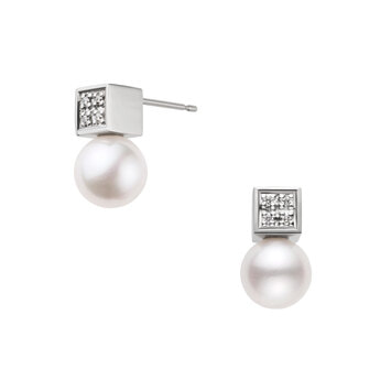 プラチナ ピアス｜ヴァンドーム青山（Vendome Aoyama