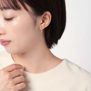 APVA2629__DI [プラチナ・ウーマン] ダイヤモンド ピアス