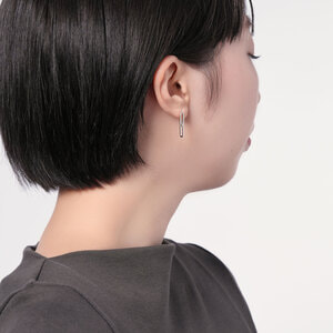 APVA2632__DI [プラチナ・ウーマン] ダイヤモンド ピアス