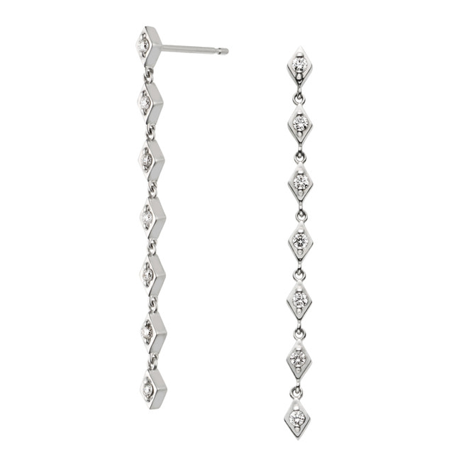 ダイヤモンド ピアス