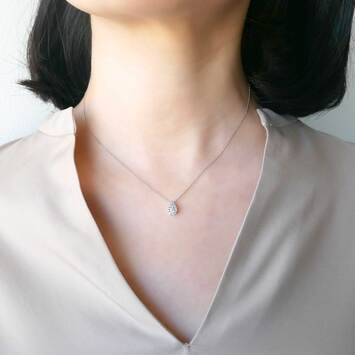 ドロップ オブ ガーランド ネックレス 0.24ct（APVN180543DI