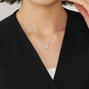 APVN216945DI ダイヤモンド カローラ ネックレス 0.70ct｜ネックレス