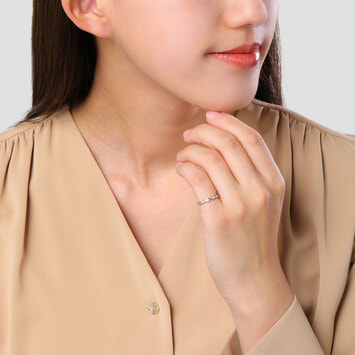 ダイヤモンド ピンキーリング