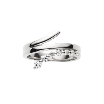 ダイヤモンド リュール リング