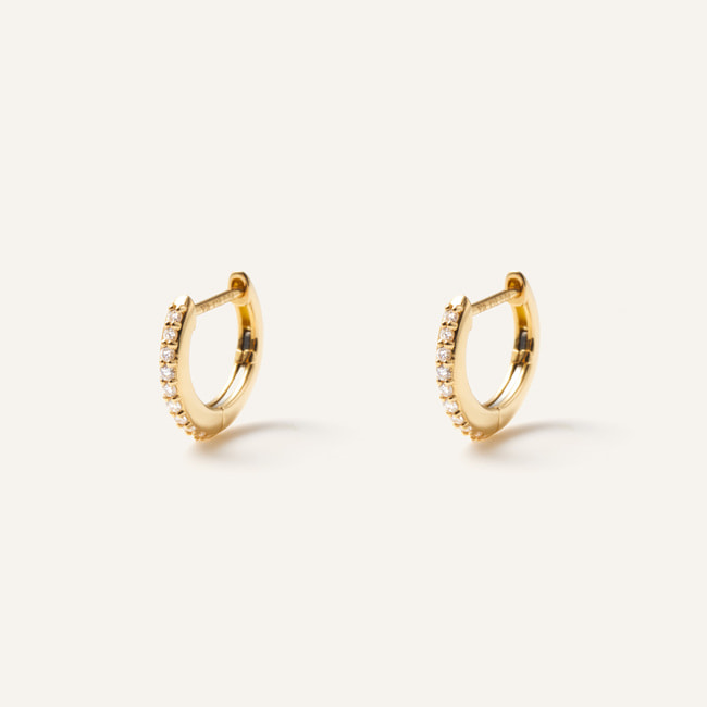 ダイヤモンド フープピアス