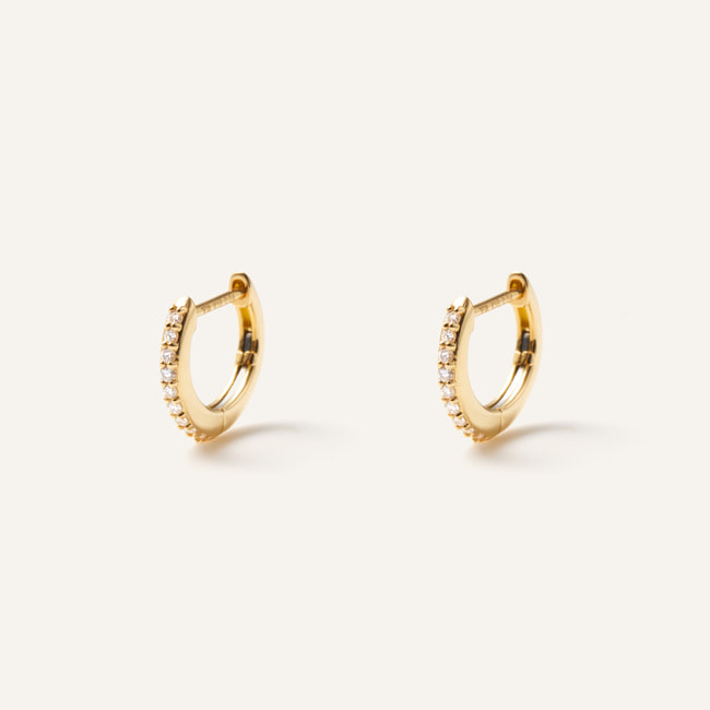 ダイヤモンド フープピアス