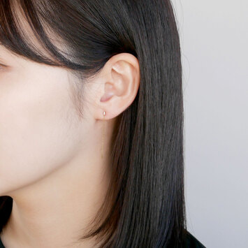 ダイヤモンド ピアス