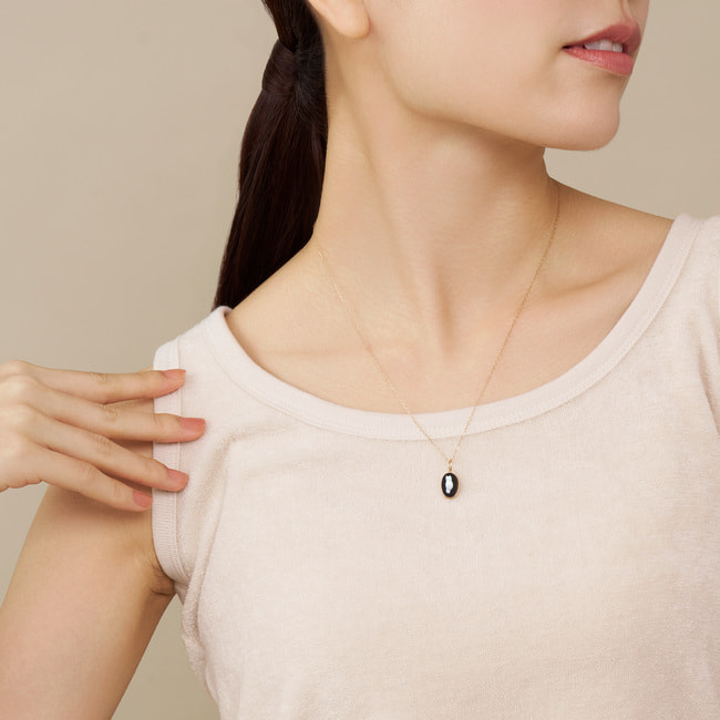 ねこ ブラックカルセドニー チャーム