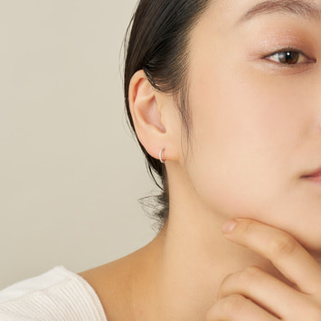 キュービックジルコニア フープピアス