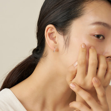 キュービックジルコニア フープピアス