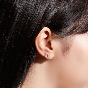 馬蹄ピアス（HS8A0036__CZ）｜ピアス｜エルエーエイチ（LAH