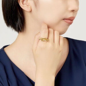 3B7056A0-1D83-45F3-A948-