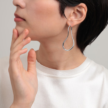 BODY_ピアス（PS6A2408__SI）｜ピアス｜プラス ヴァンドーム