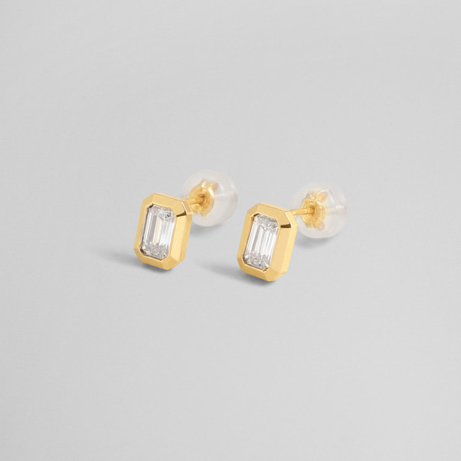 LAB_K10 モアッサナイト ピアス