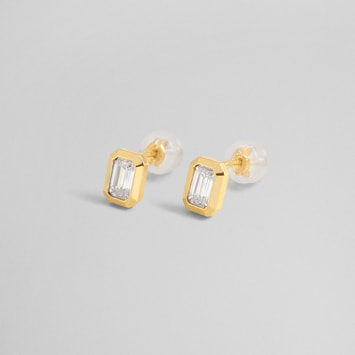 LAB_K10 モアッサナイト ピアス