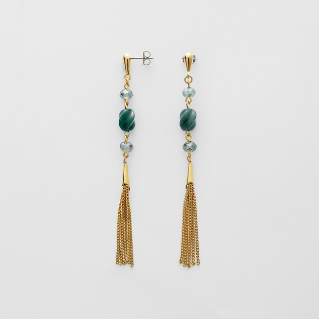 フリンジピアス