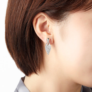 【海外 正規品】 パヴェ イヤリング（VBHE8547__UT）｜イヤリング｜ヴァンドーム アクセサリー