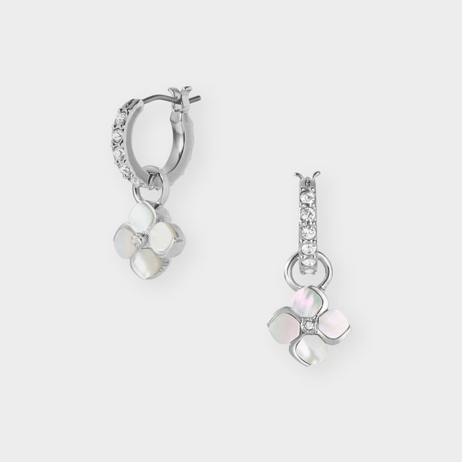 シェルフラワー ピアス
