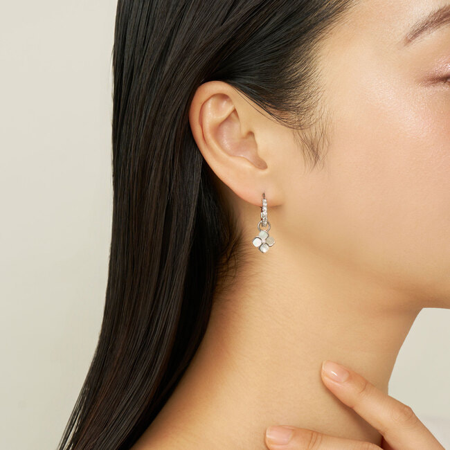 シェルフラワー ピアス