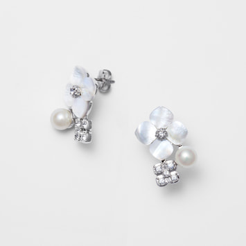 シェル ピアス｜ヴァンドームブティック（VENDOME BOUTIQUE