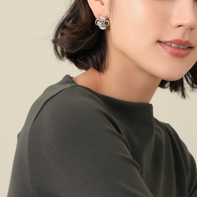 シェル ローズ ピアス