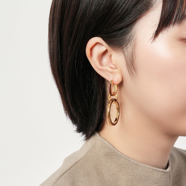 ピアス