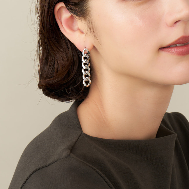 チェーン ピアス