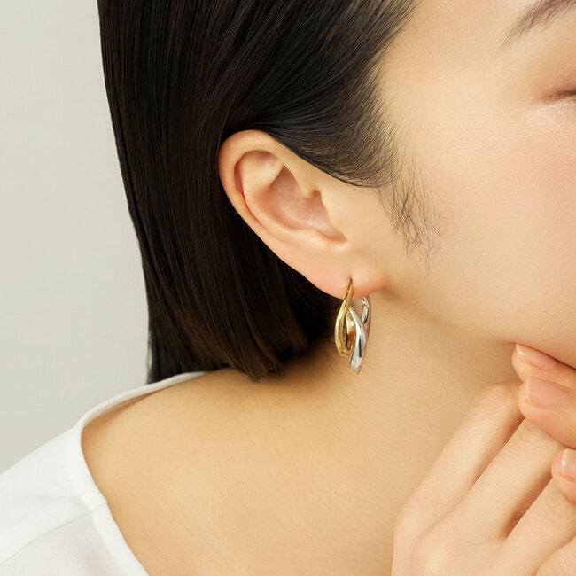 ピアス