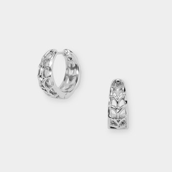 ピアス