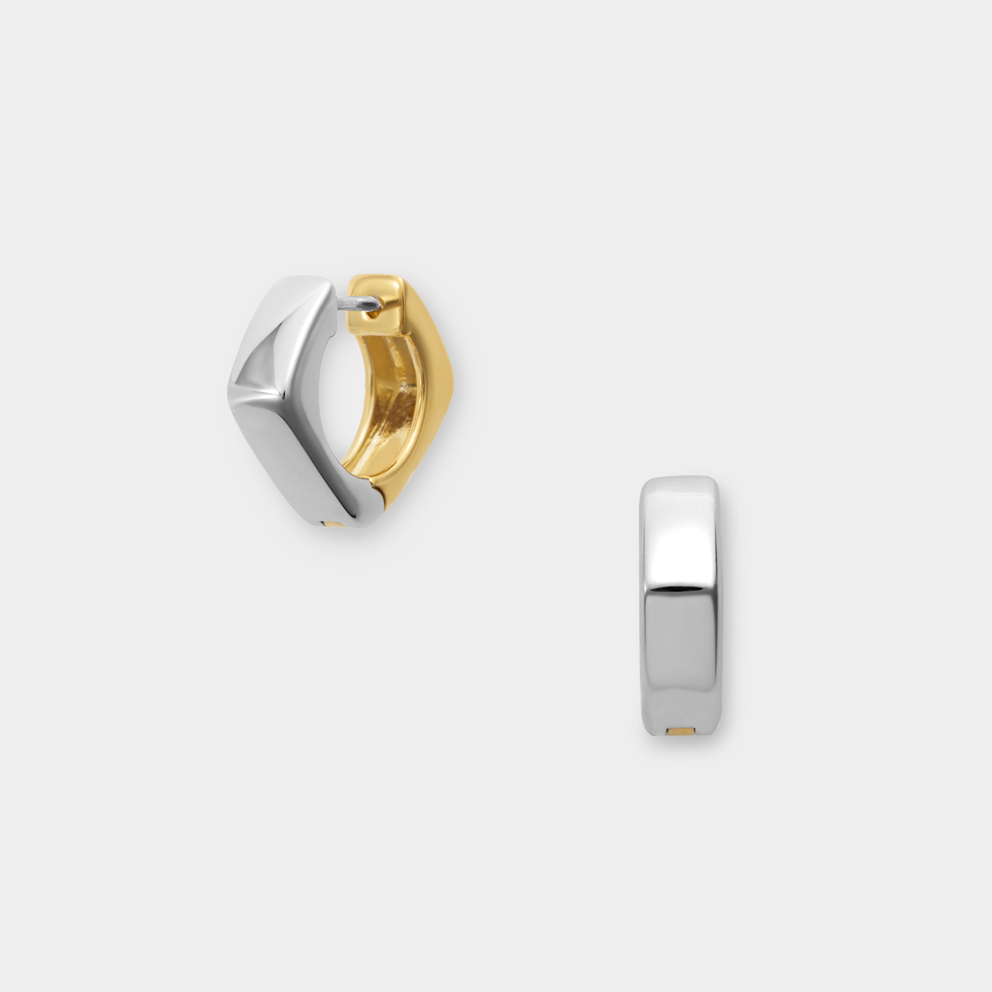ピアス