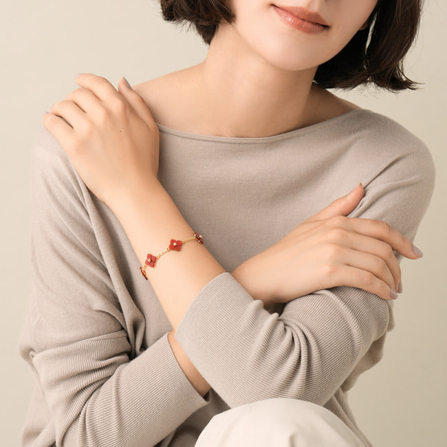 カーネリアン フラワー ブレスレット