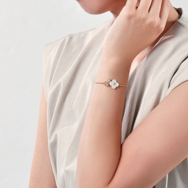 シェルフラワー ブレスレット