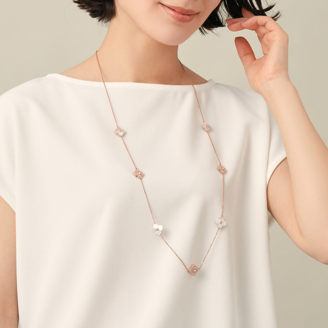 シェルフラワー パヴェステーションネックレス