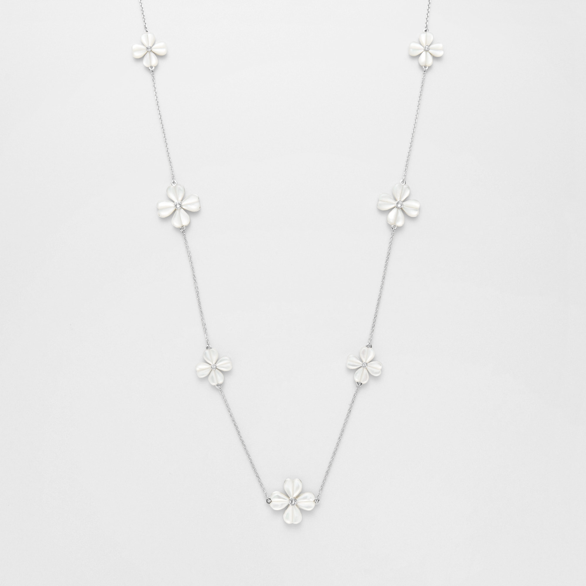 シェルクローバー ネックレス