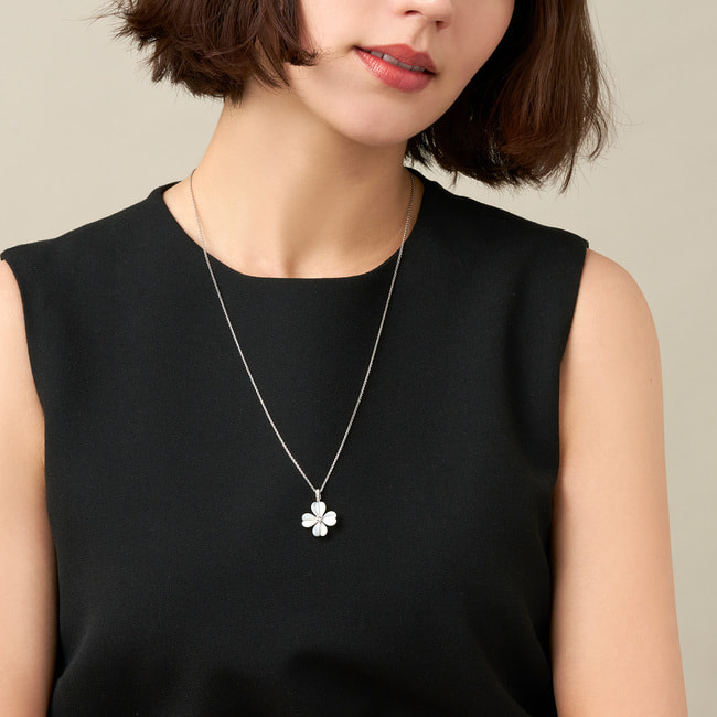 シェルクローバー ネックレス