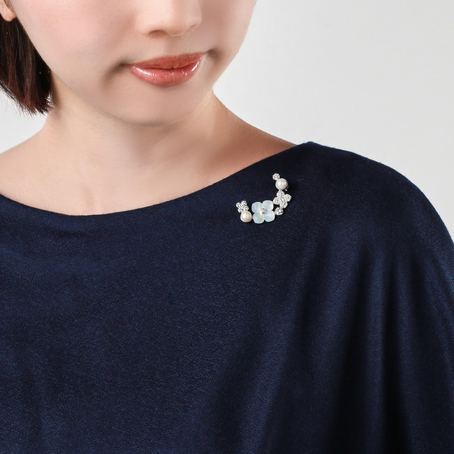 淡水パール シェルフラワー ブローチ