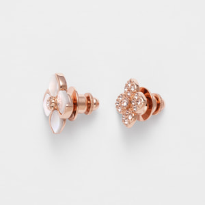 【VENDOME BOUTIQUE】即対応シェルフラワー ブローチ ２点セット シェルフラワー ブローチ 2点セット（VBMV5028__MP）｜ブローチ