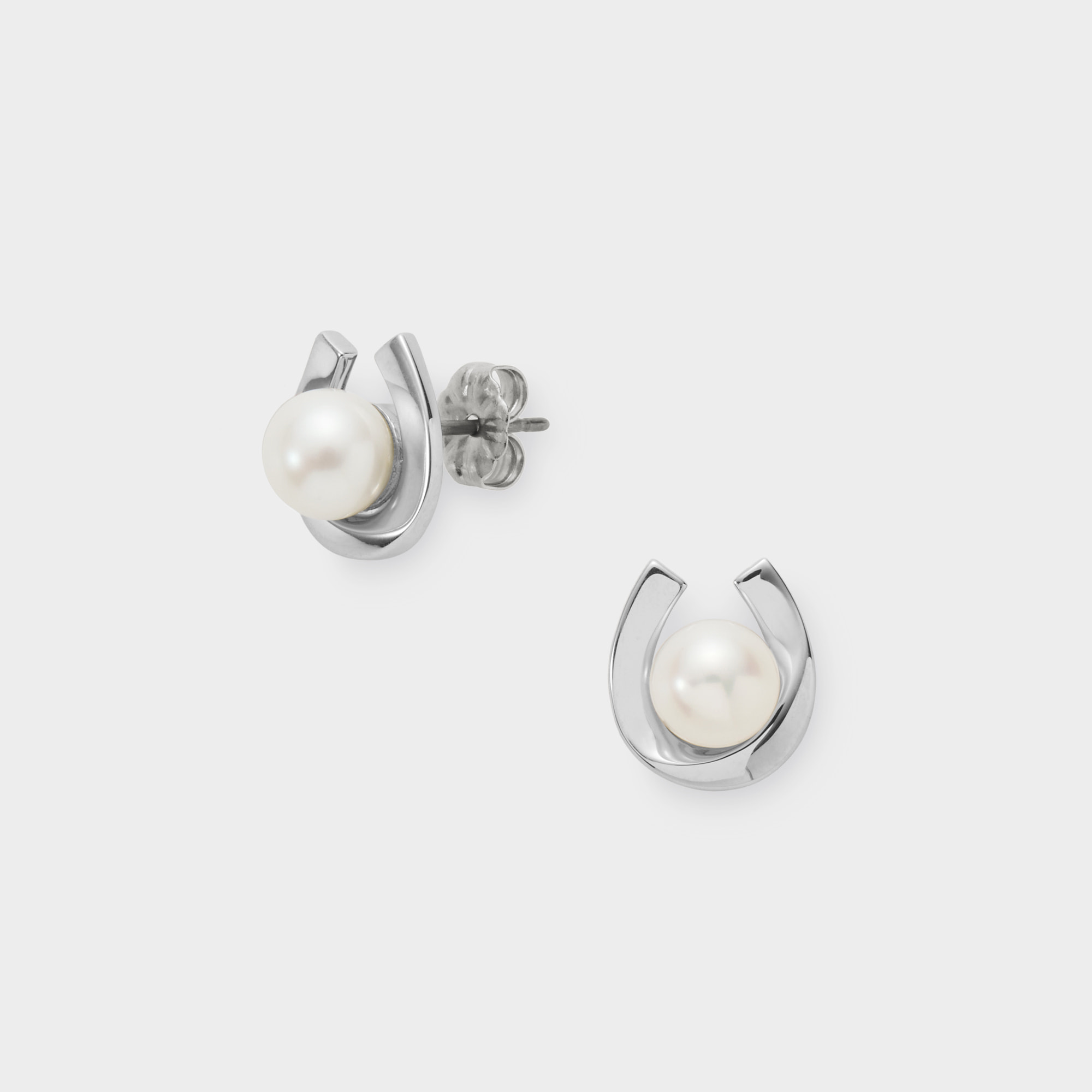 ホースシュー 淡水パール ピアス