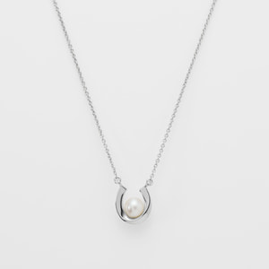 ホースシュー 淡水パール ネックレス