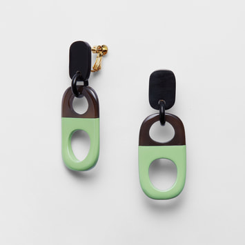 水牛 イヤリング