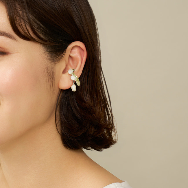 《STORY4月号掲載》白蝶貝 すずらん イヤーカフ